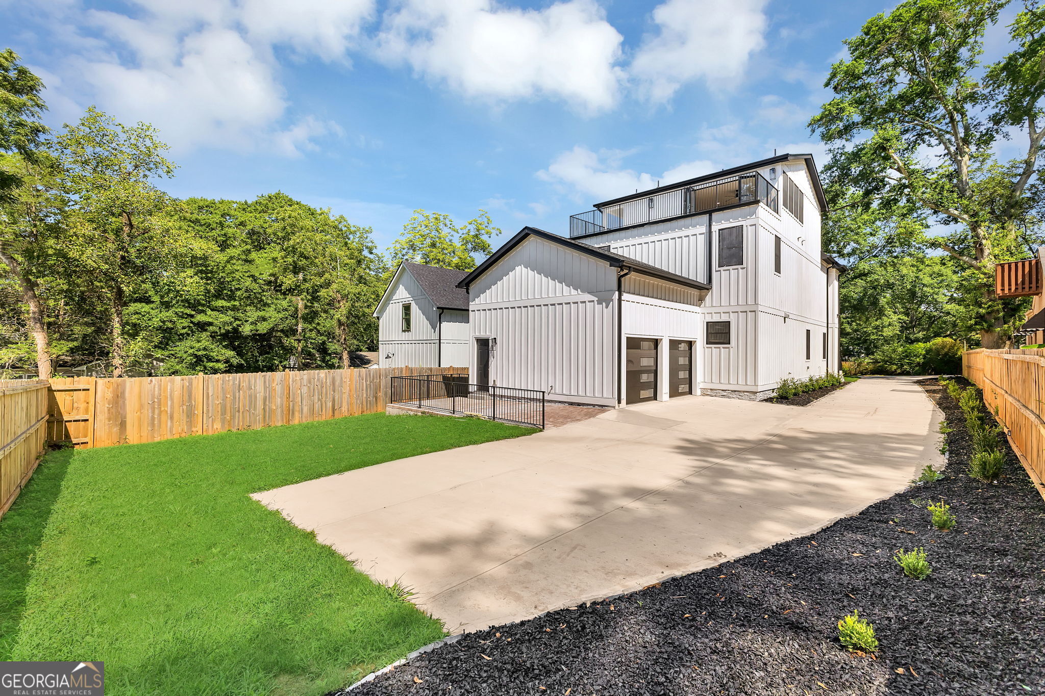 2361 Lynn Lris DR