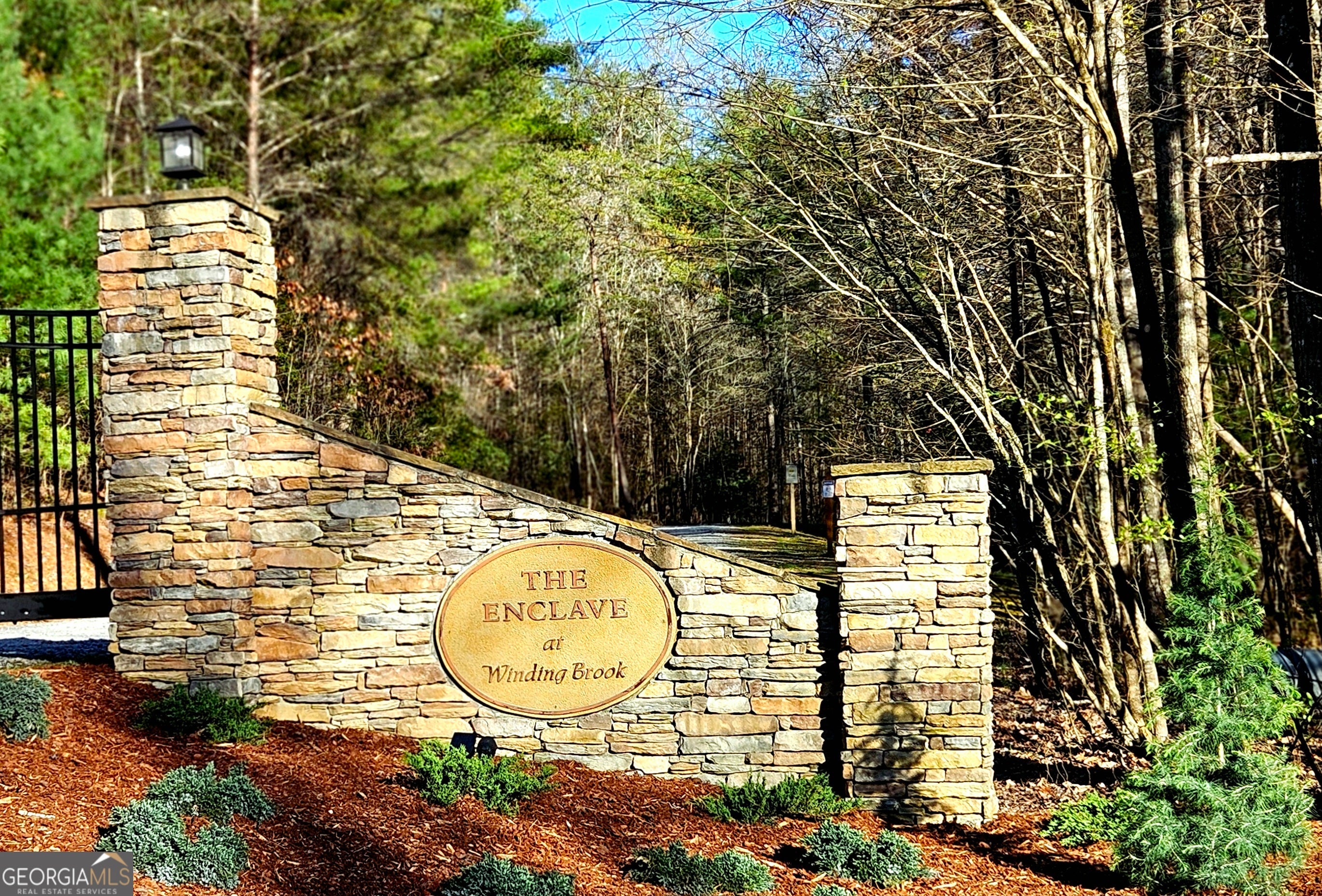 211 Winding Brook TRL