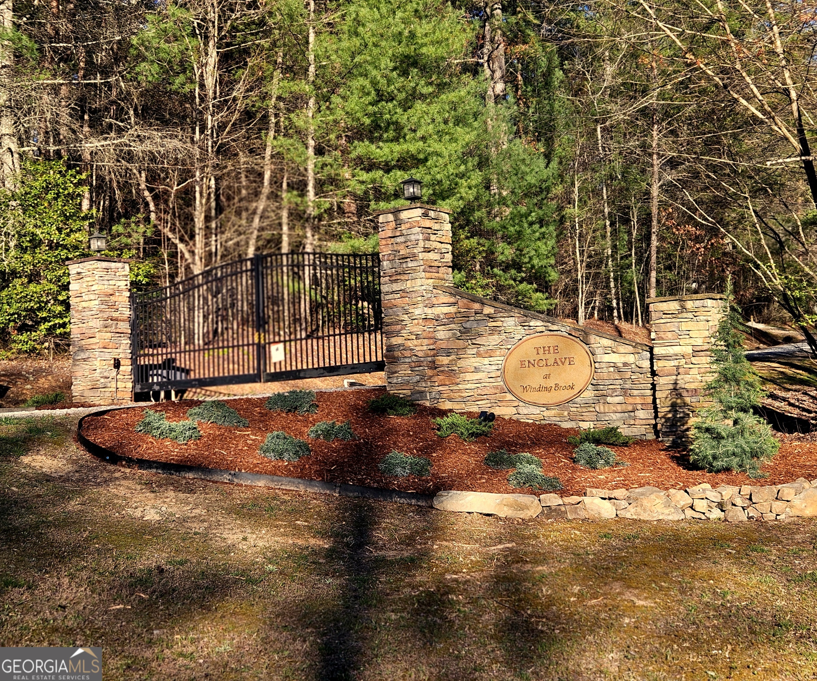 211 Winding Brook TRL
