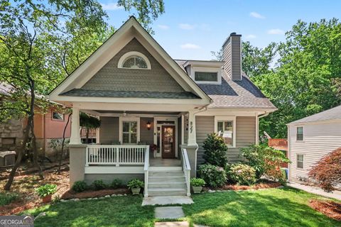 Photo of 827 Highland Terrace NE, Atlanta, GA 30306 (MLS # 10737724)
