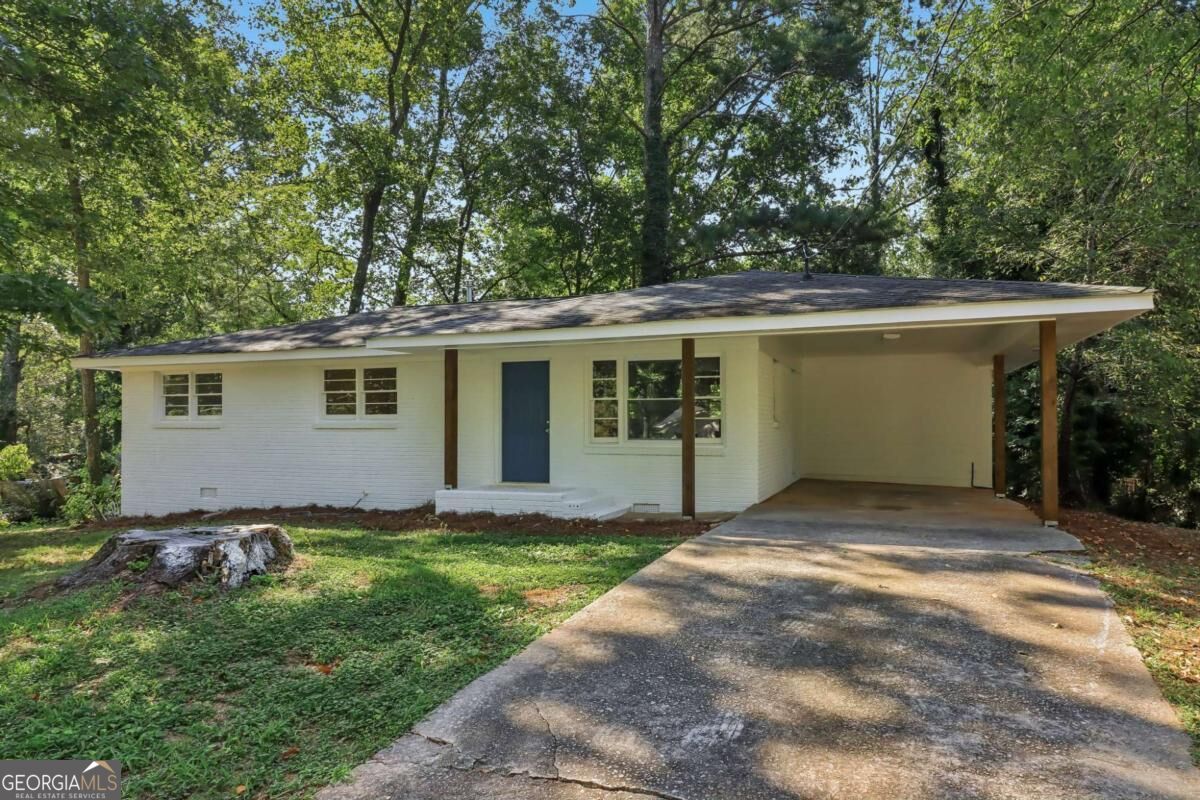 1723 Louise LN