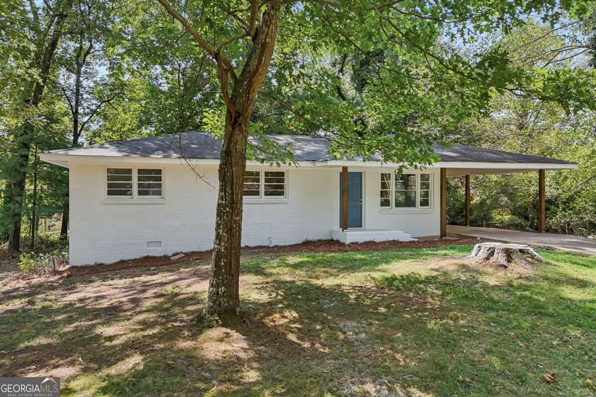 1723 Louise LN