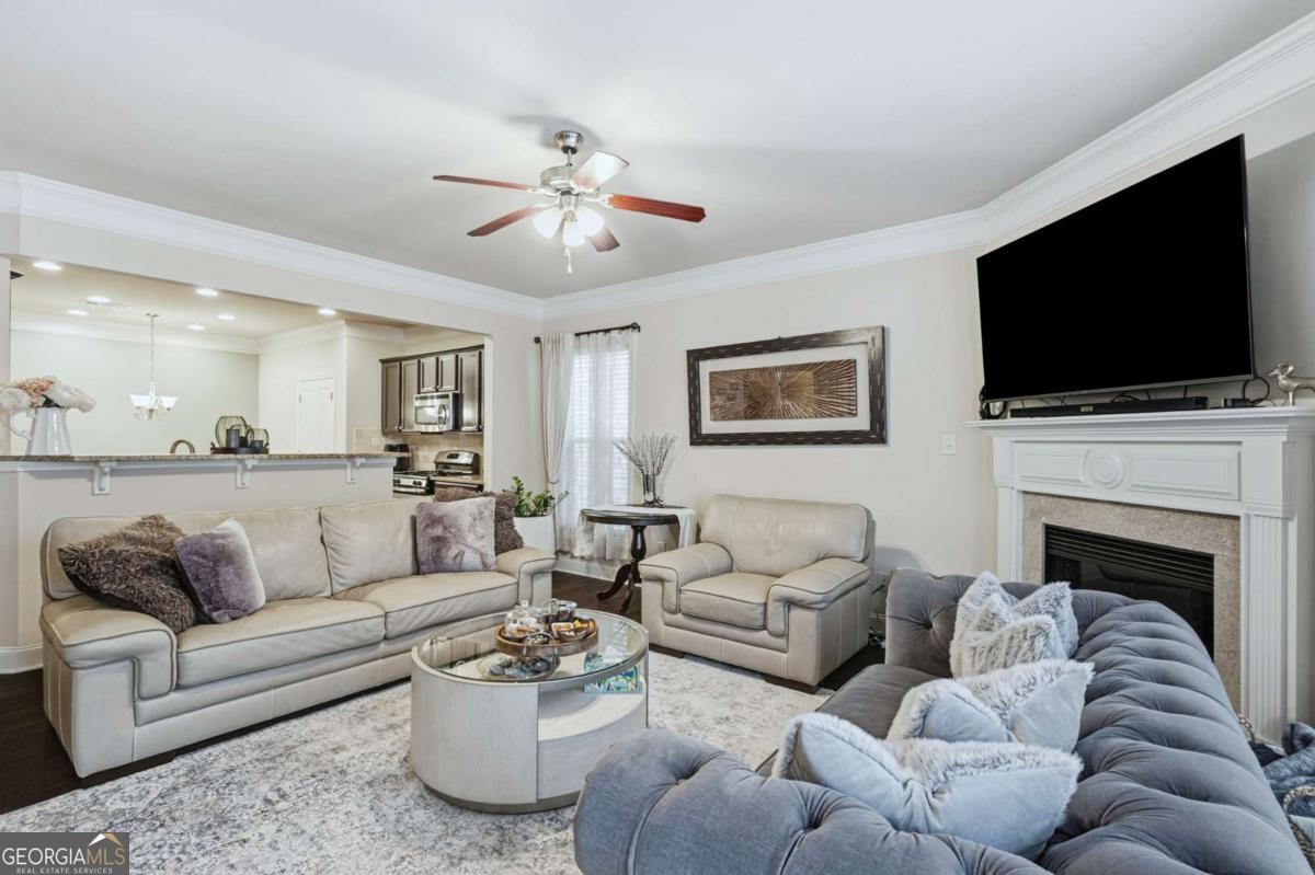 6210 Crested Moss DR