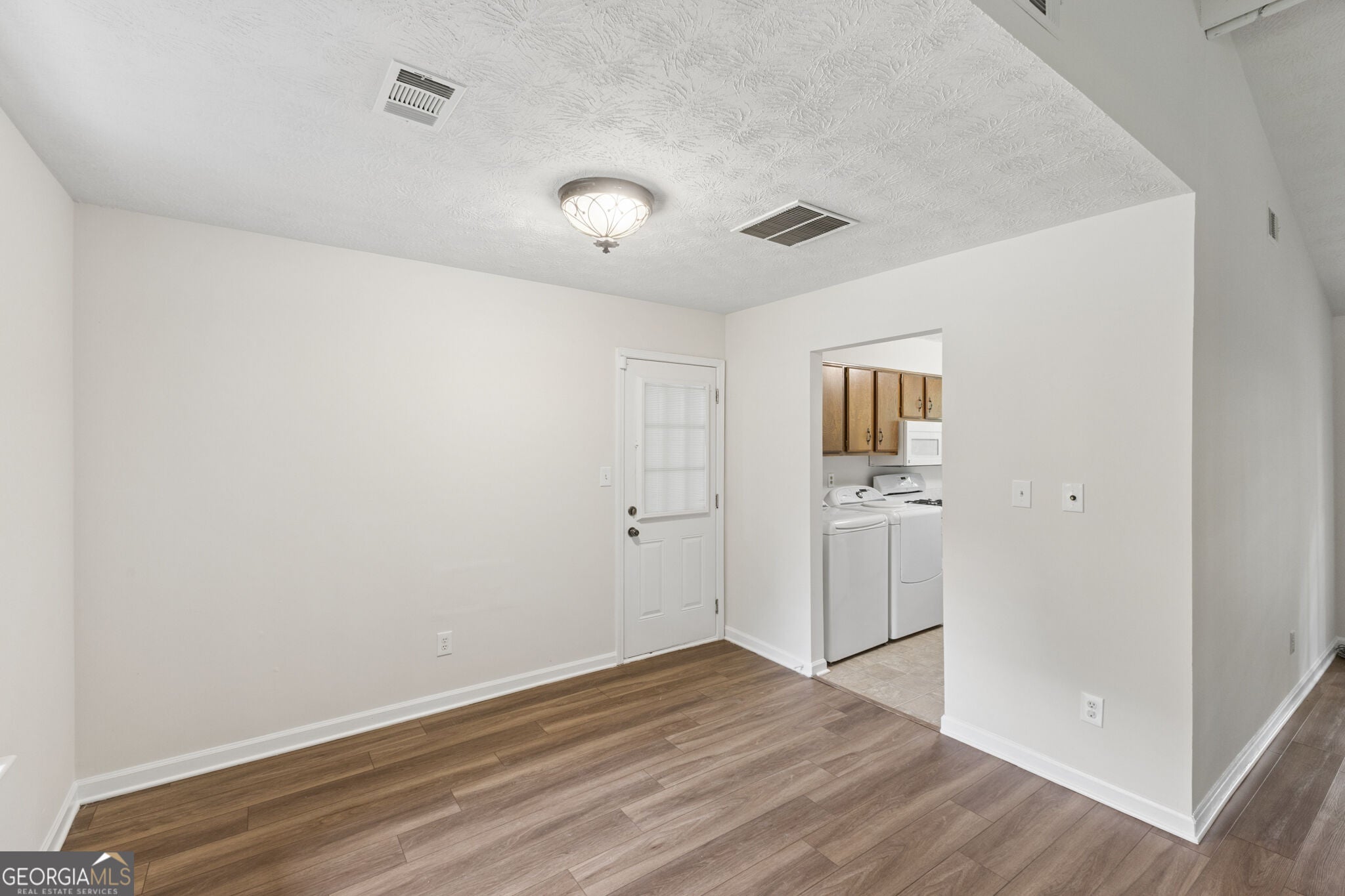 101 Valley CT