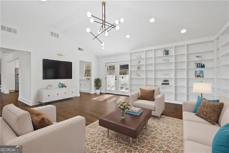 Atlanta, Georgia 30329, United States, 4 Bedrooms Bedrooms, ,3 BathroomsBathrooms,Residential,Active,168821