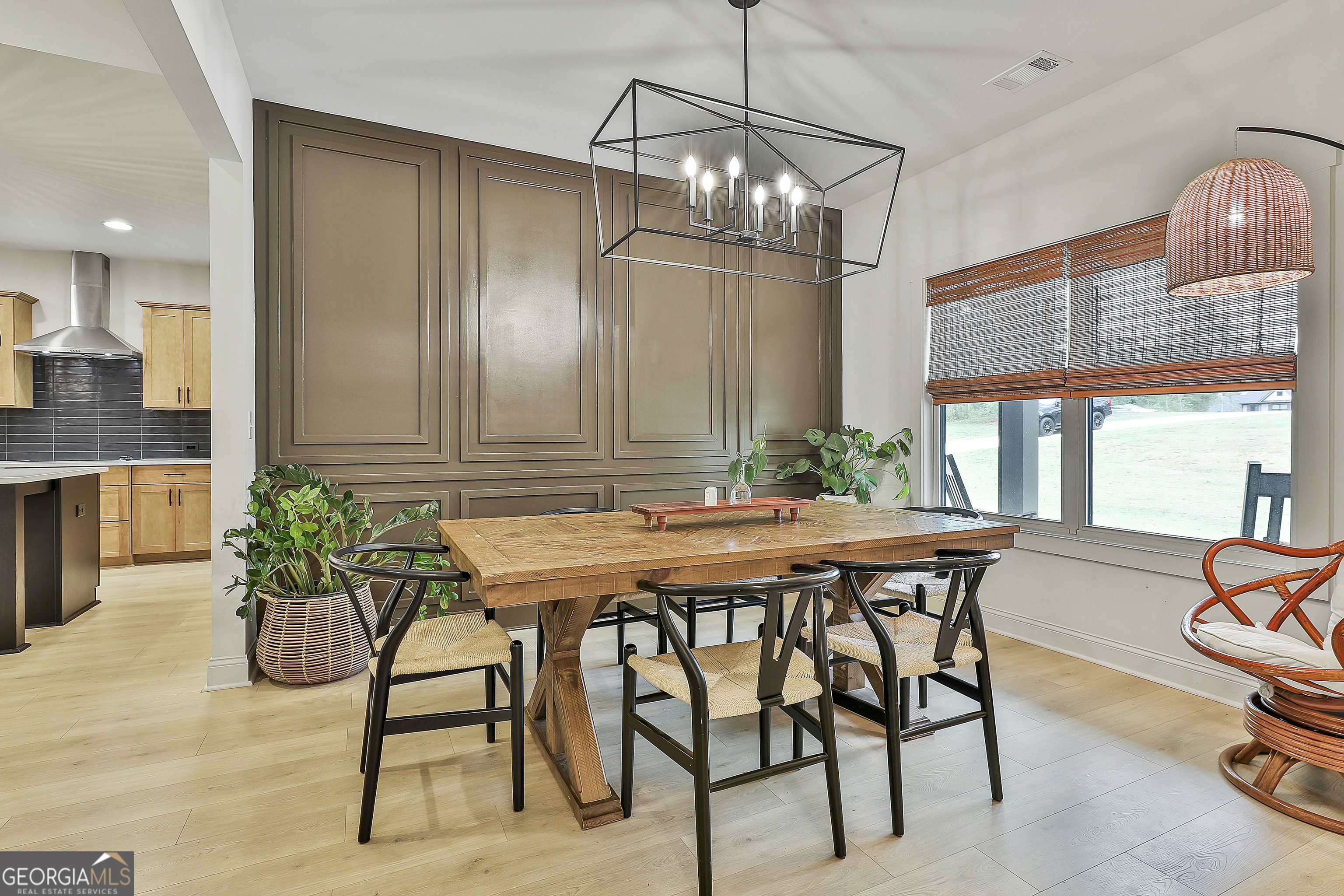 Senoia, Georgia 30276, United States, 5 Bedrooms Bedrooms, ,4 BathroomsBathrooms,Residential,Active,220213