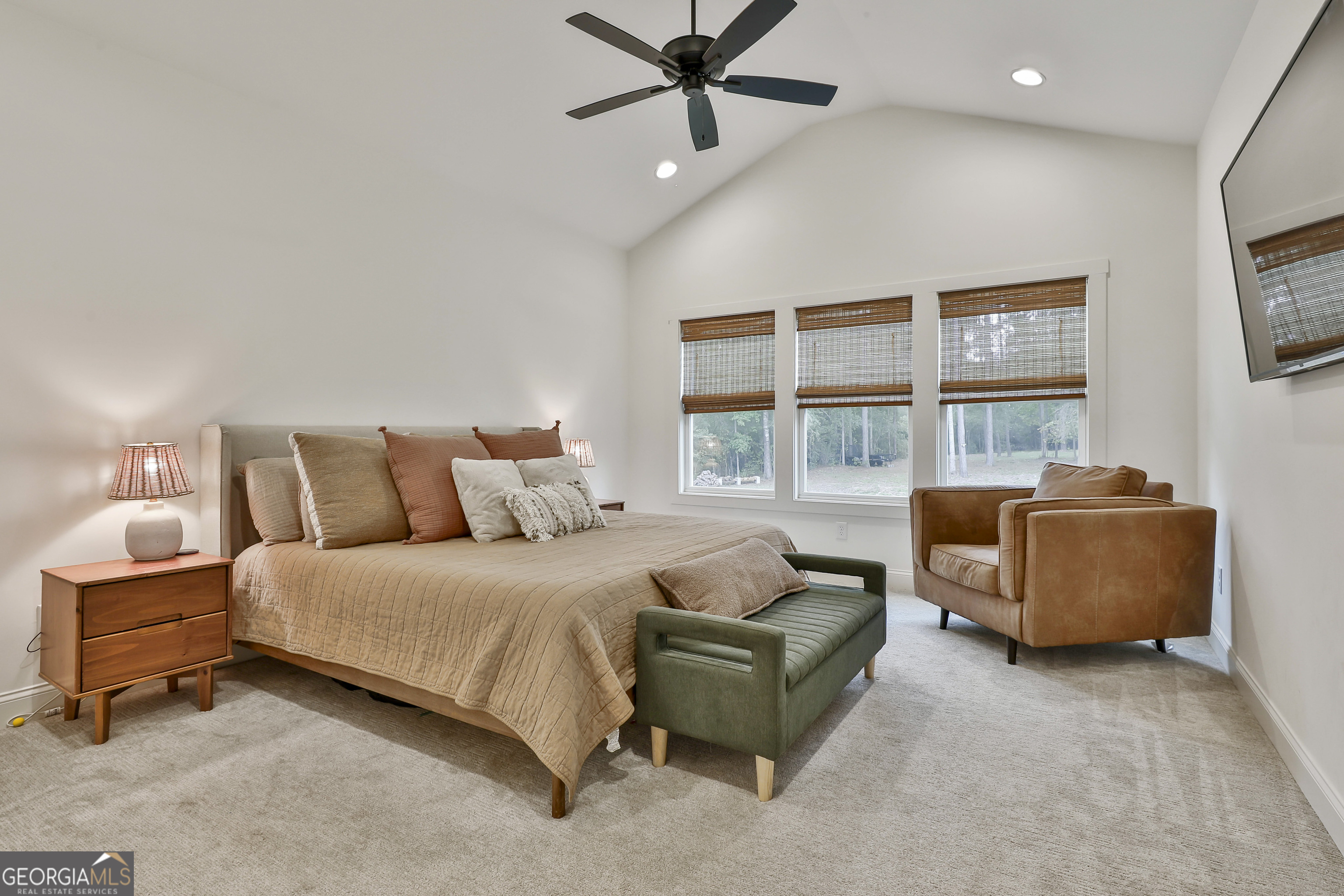 Senoia, Georgia 30276, United States, 5 Bedrooms Bedrooms, ,4 BathroomsBathrooms,Residential,Active,220213