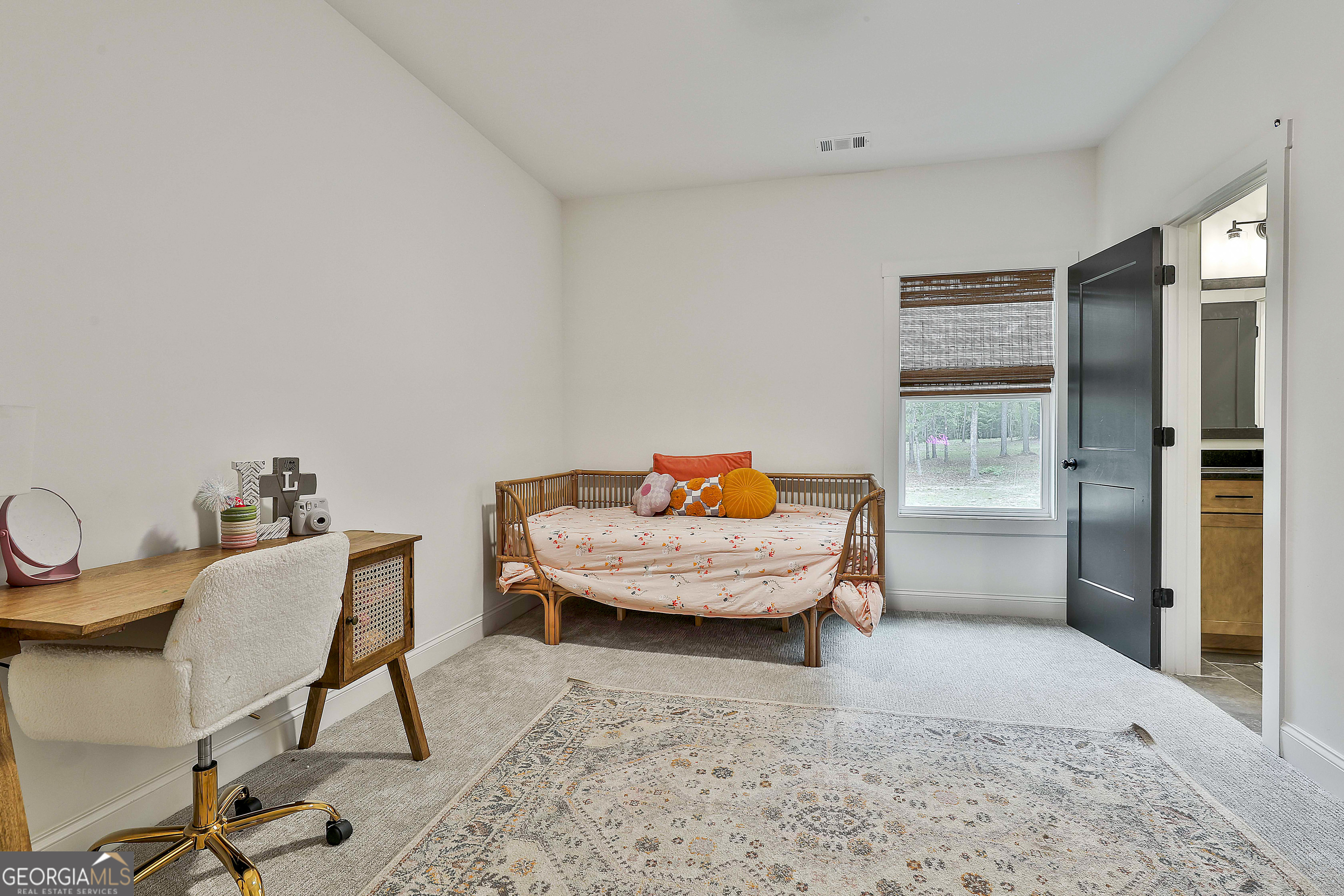 Senoia, Georgia 30276, United States, 5 Bedrooms Bedrooms, ,4 BathroomsBathrooms,Residential,Active,220213