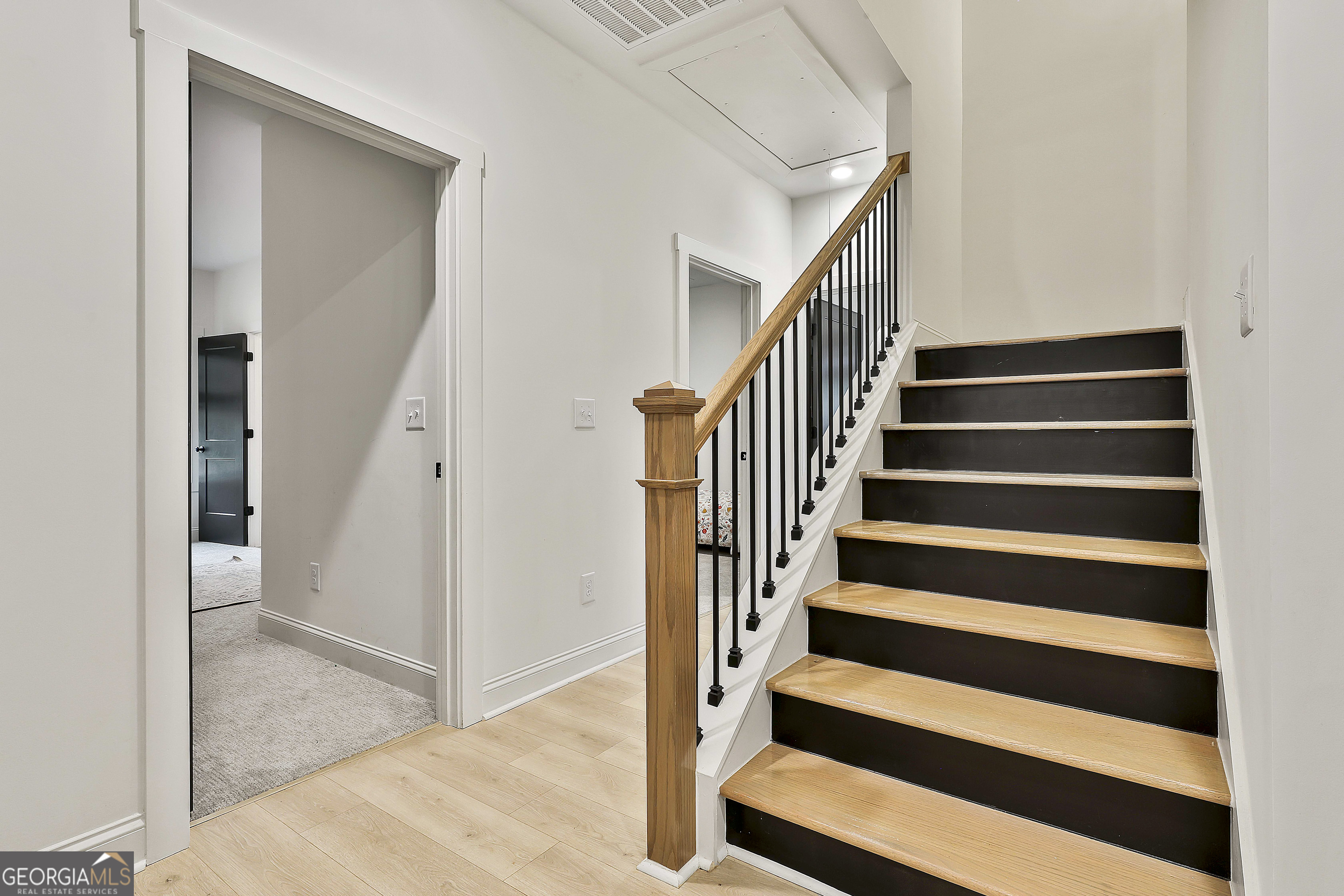 Senoia, Georgia 30276, United States, 5 Bedrooms Bedrooms, ,4 BathroomsBathrooms,Residential,Active,220213