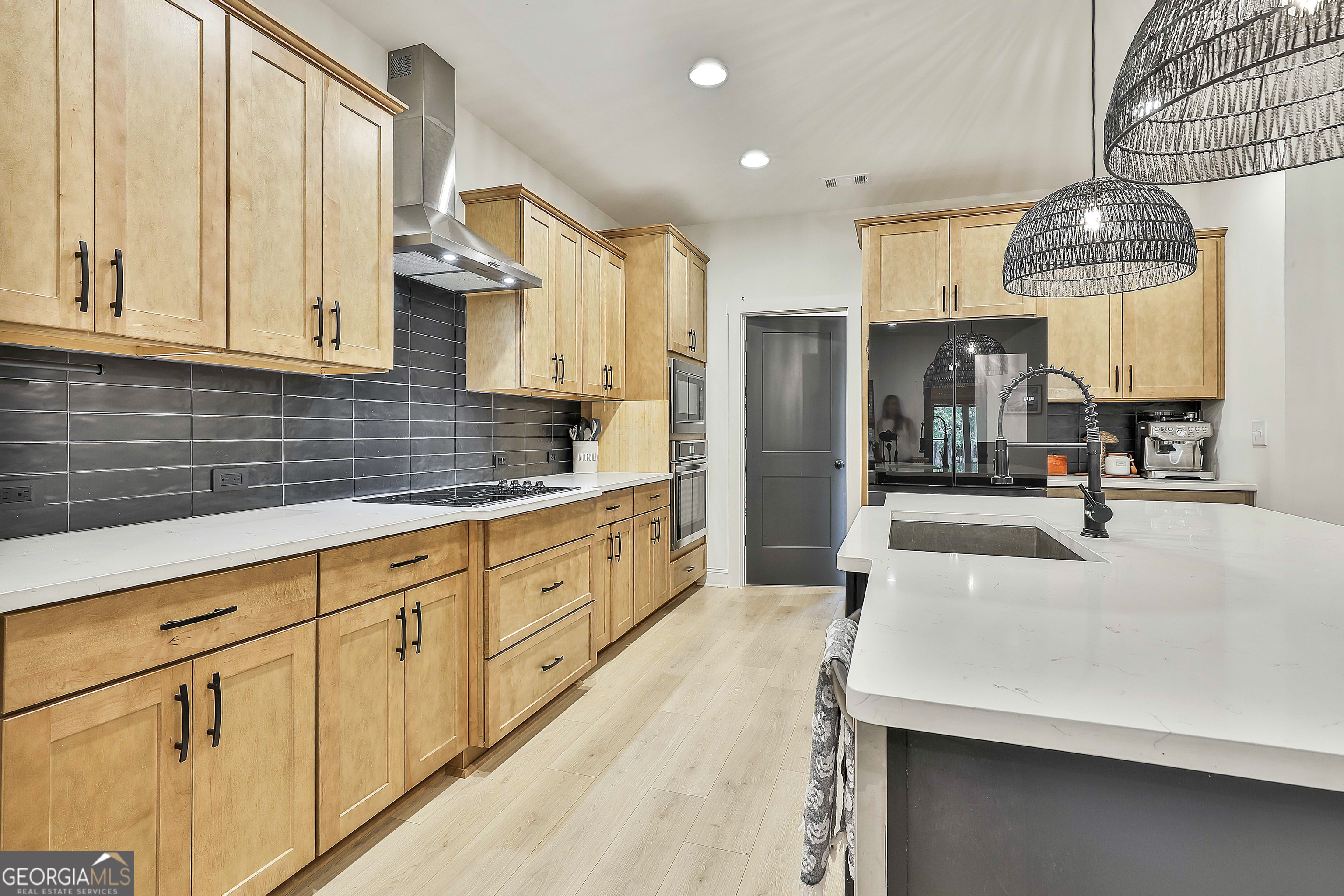 Senoia, Georgia 30276, United States, 5 Bedrooms Bedrooms, ,4 BathroomsBathrooms,Residential,Active,220213