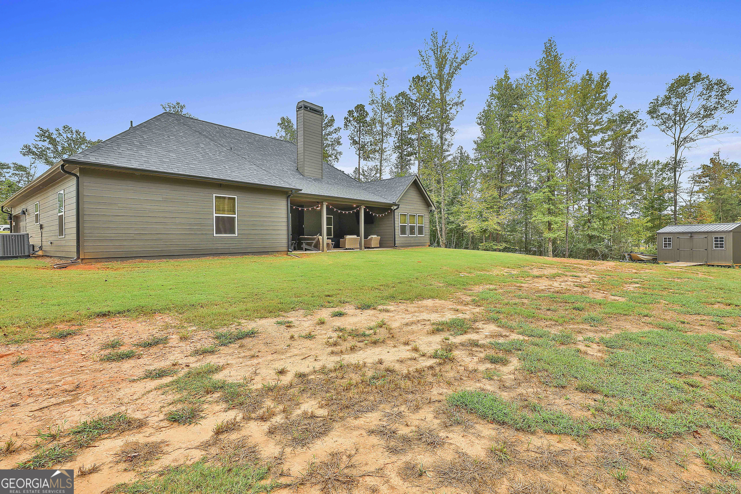 Senoia, Georgia 30276, United States, 5 Bedrooms Bedrooms, ,4 BathroomsBathrooms,Residential,Active,220213