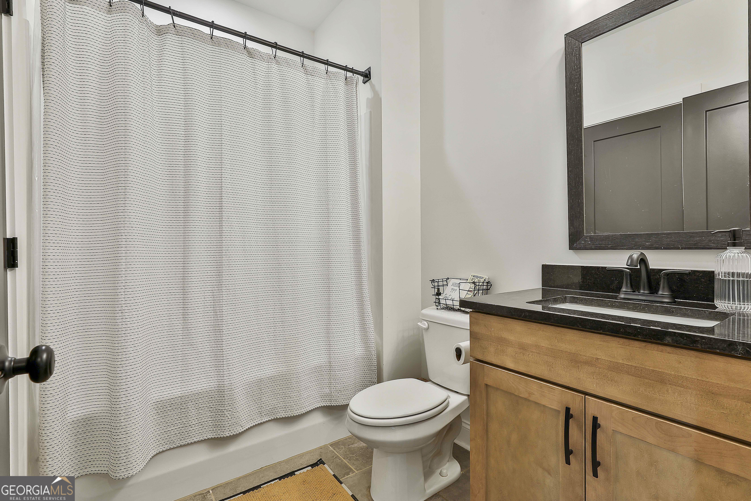 Senoia, Georgia 30276, United States, 5 Bedrooms Bedrooms, ,4 BathroomsBathrooms,Residential,Active,220213