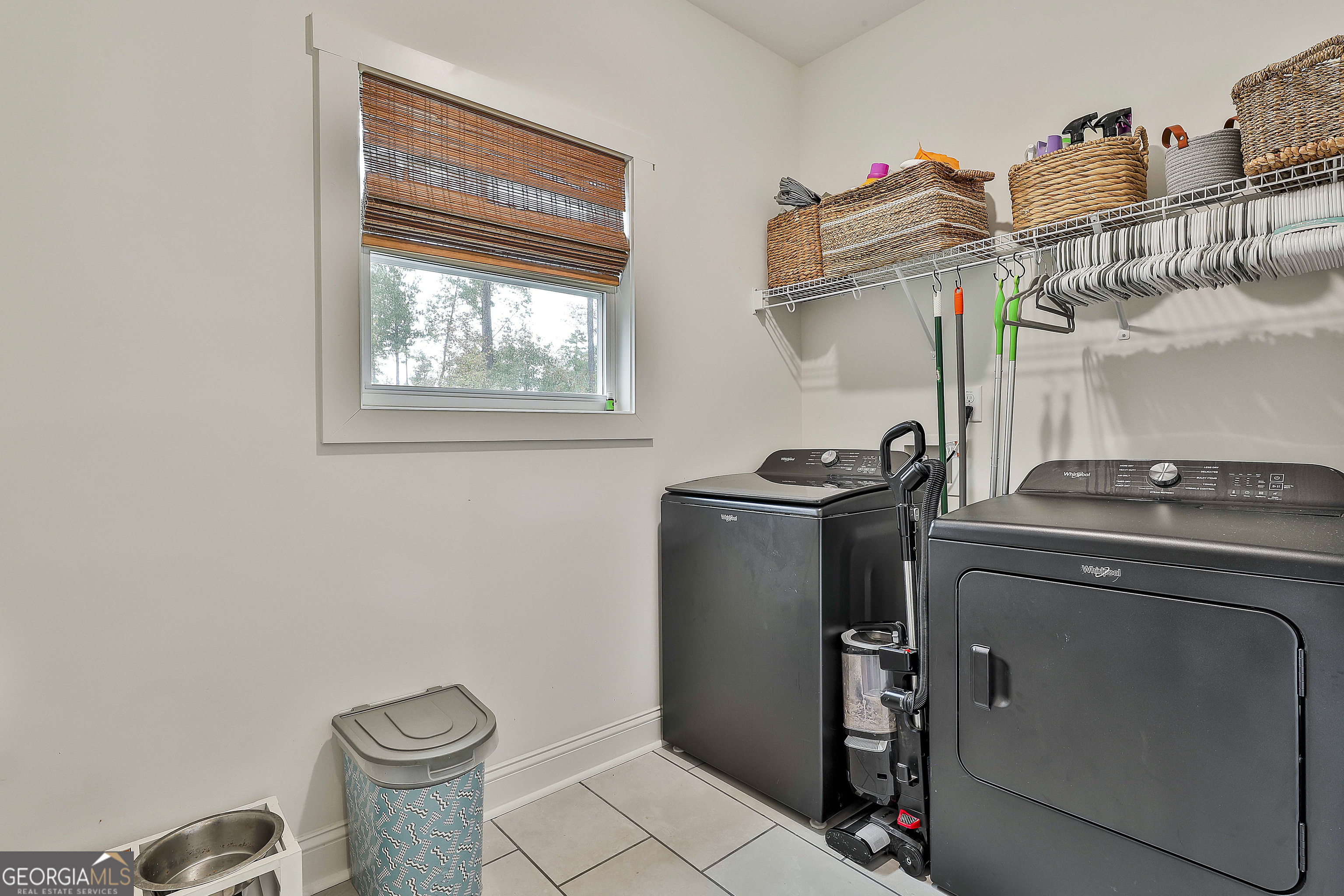 Senoia, Georgia 30276, United States, 5 Bedrooms Bedrooms, ,4 BathroomsBathrooms,Residential,Active,220213