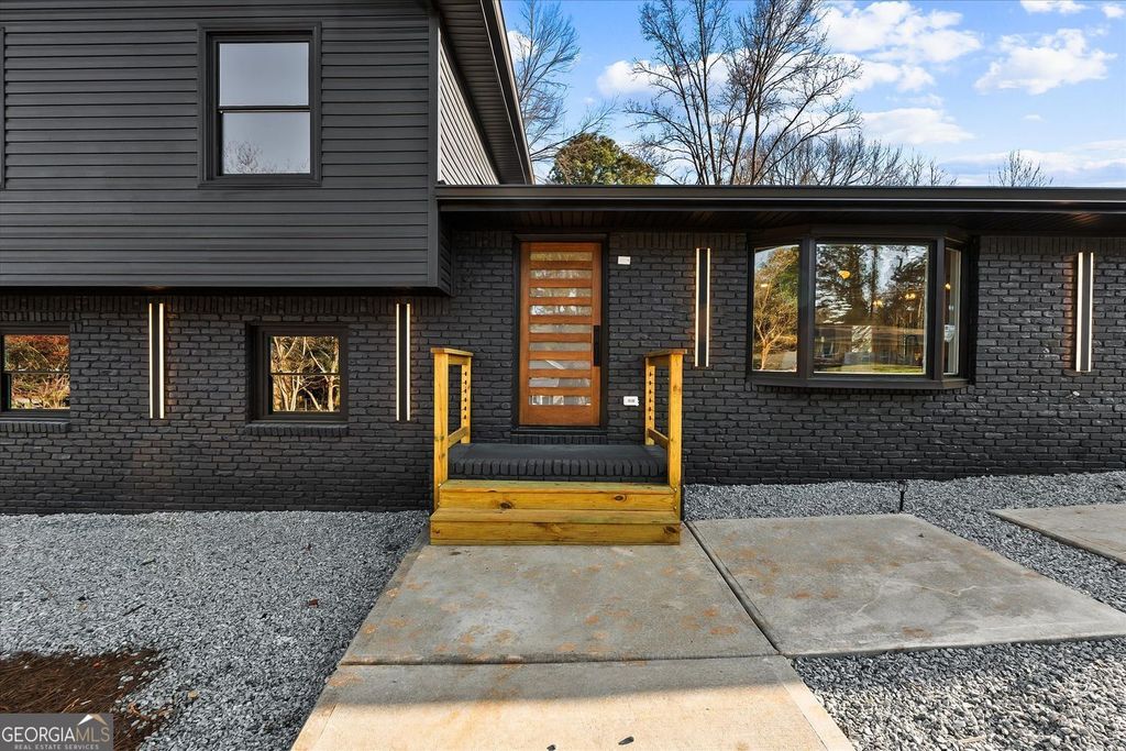 Photo of 1137 Pair Road SW, Marietta, GA 30060 (MLS # 10734888)