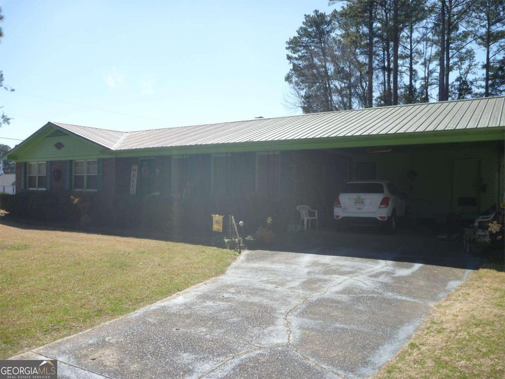 Photo of 1215 Glenn Carrie Road, Hull, GA 30646 (MLS # 10812662)