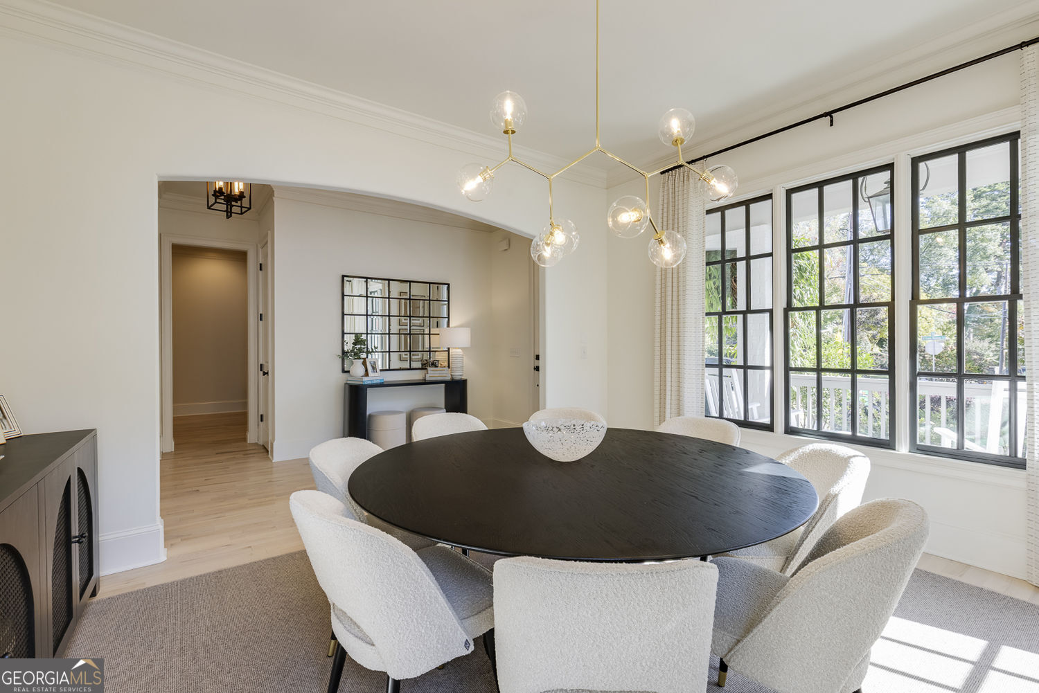 2596 Green Meadows LN NE