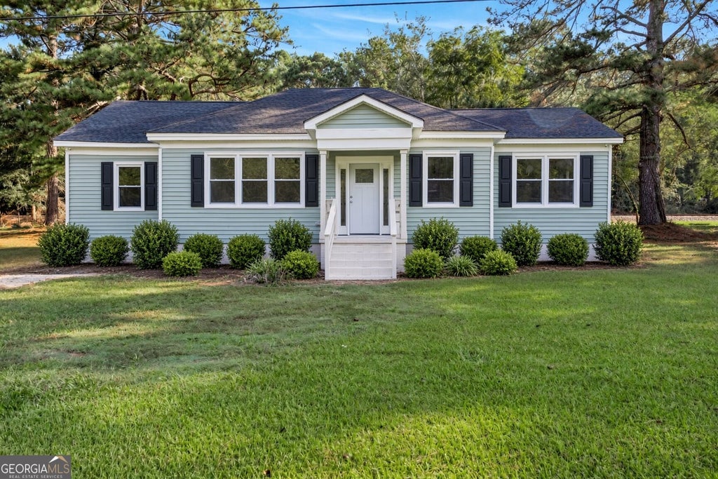 Photo of 4800 Ga Highway 11 S, Hillsboro, GA 31038 (MLS # 10874730)