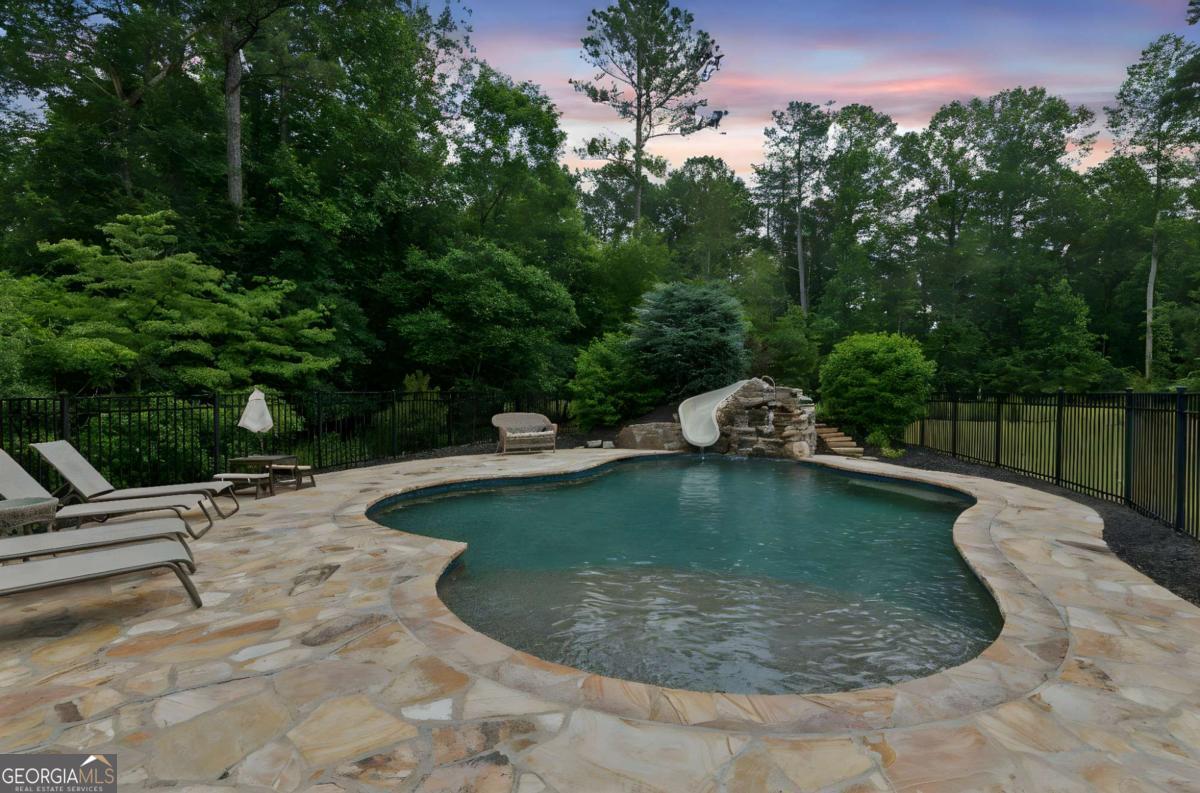 28 Dawson Manor CT