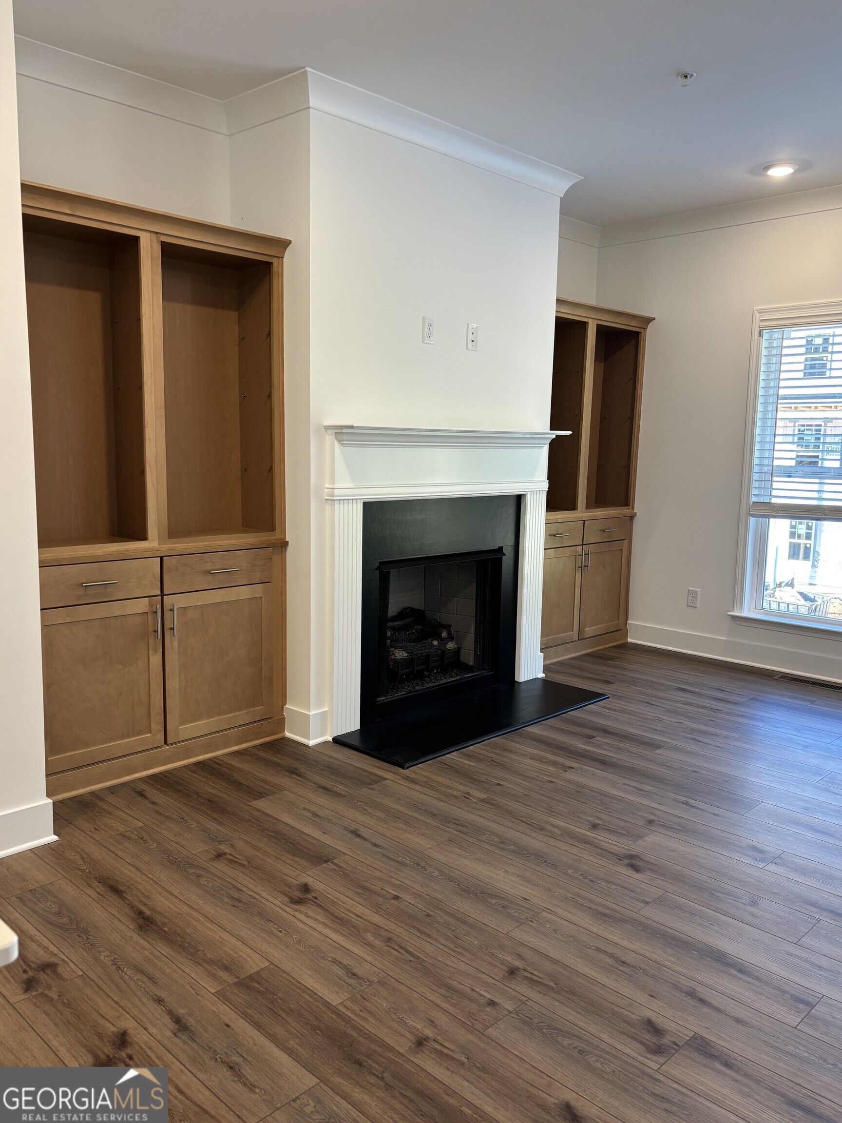 480 Brodie DR 75