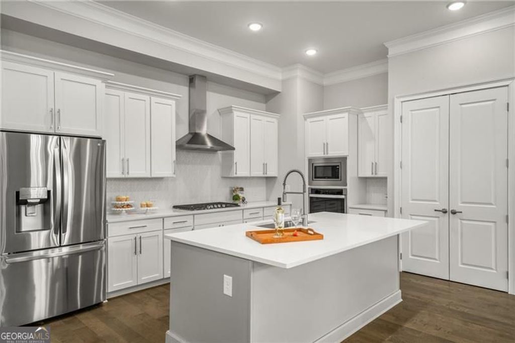 Photo of 685 Stickley Oak Way, Woodstock, GA 30189 (MLS # 10663053)