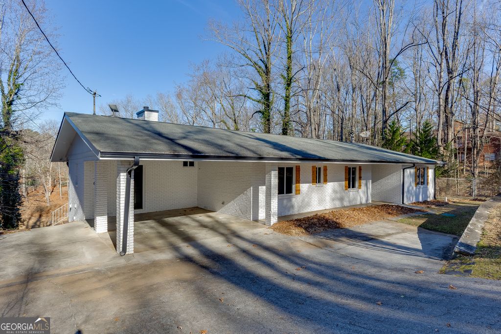 Photo of 6095 Blackberry Lane, Buford, GA 30518 (MLS # 10662705)