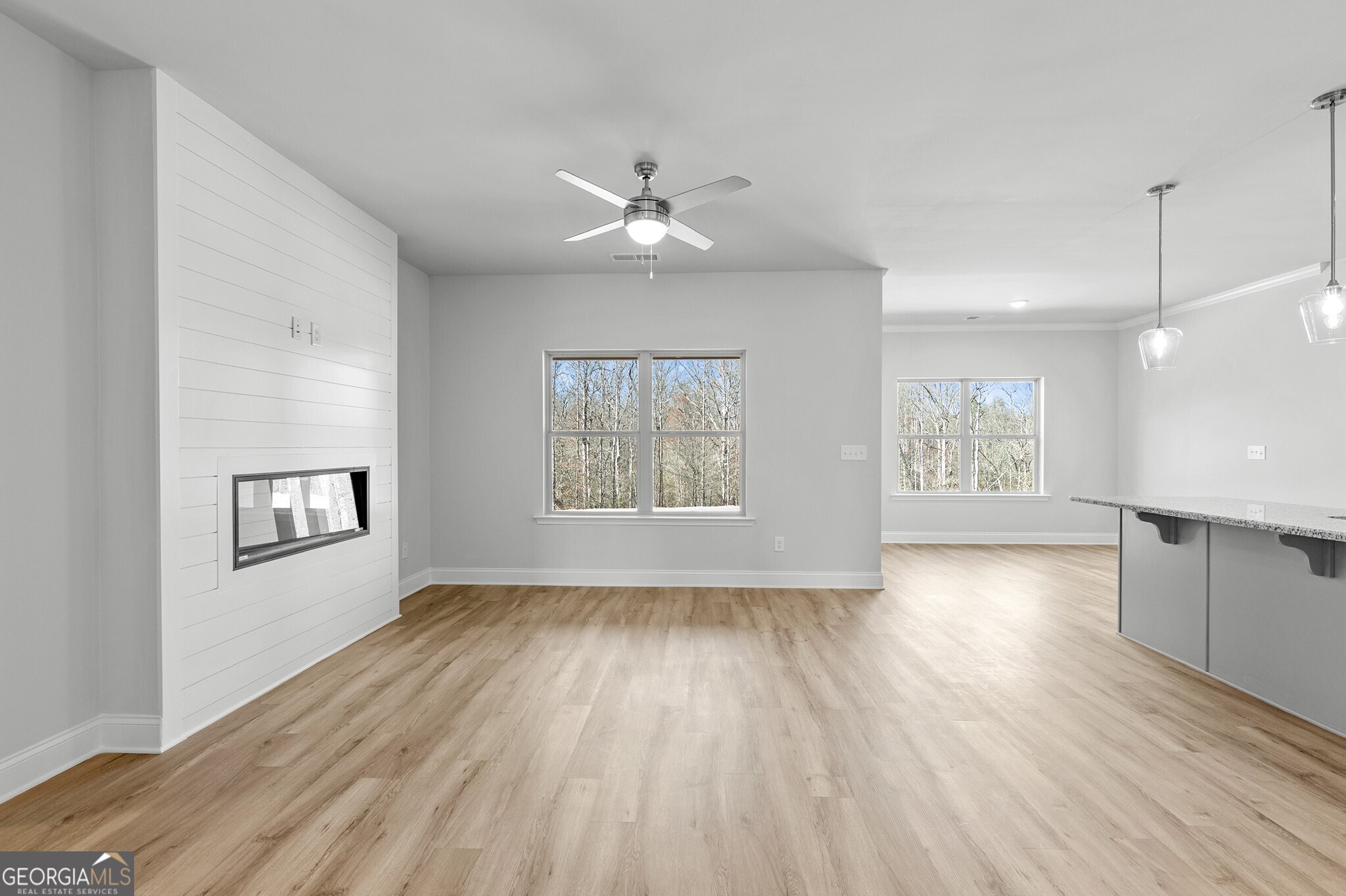 176 Greenview CT