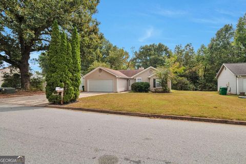 Photo of 5471 Fox Valley Lane, Stone Mountain, GA 30088 (MLS # 10632141)