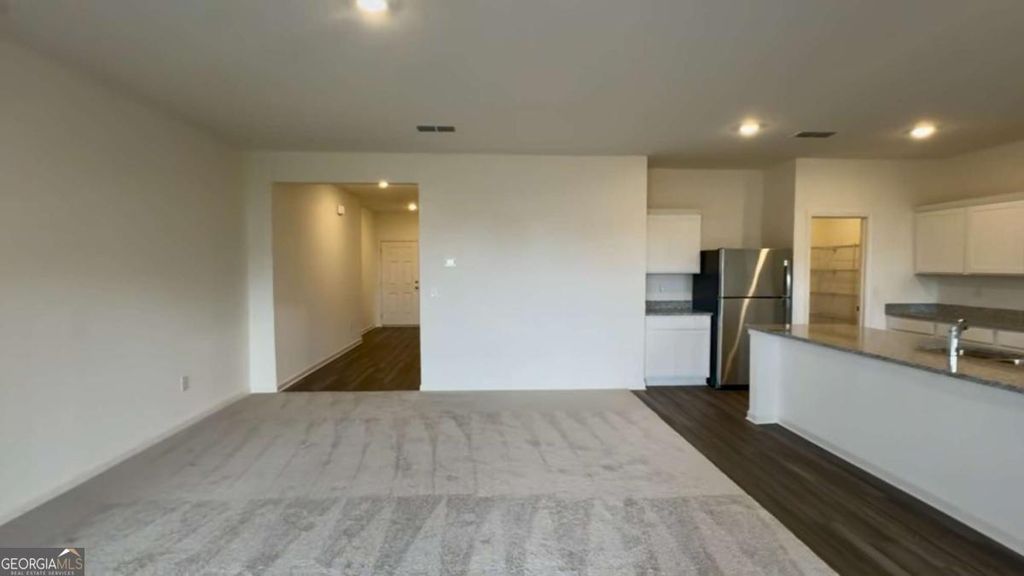 Photo of 326 Bandimere Pkwy, Dallas, GA 30157 (MLS # 10656783)