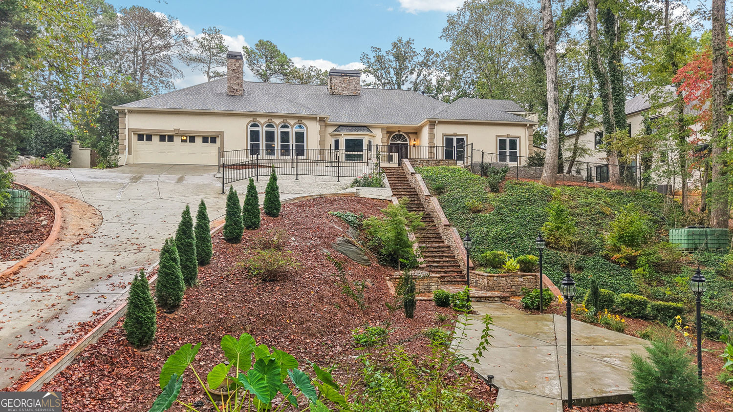 ATLANTA COUNTRY CLUB - Residential