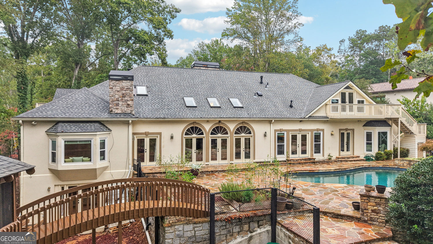 ATLANTA COUNTRY CLUB - Residential
