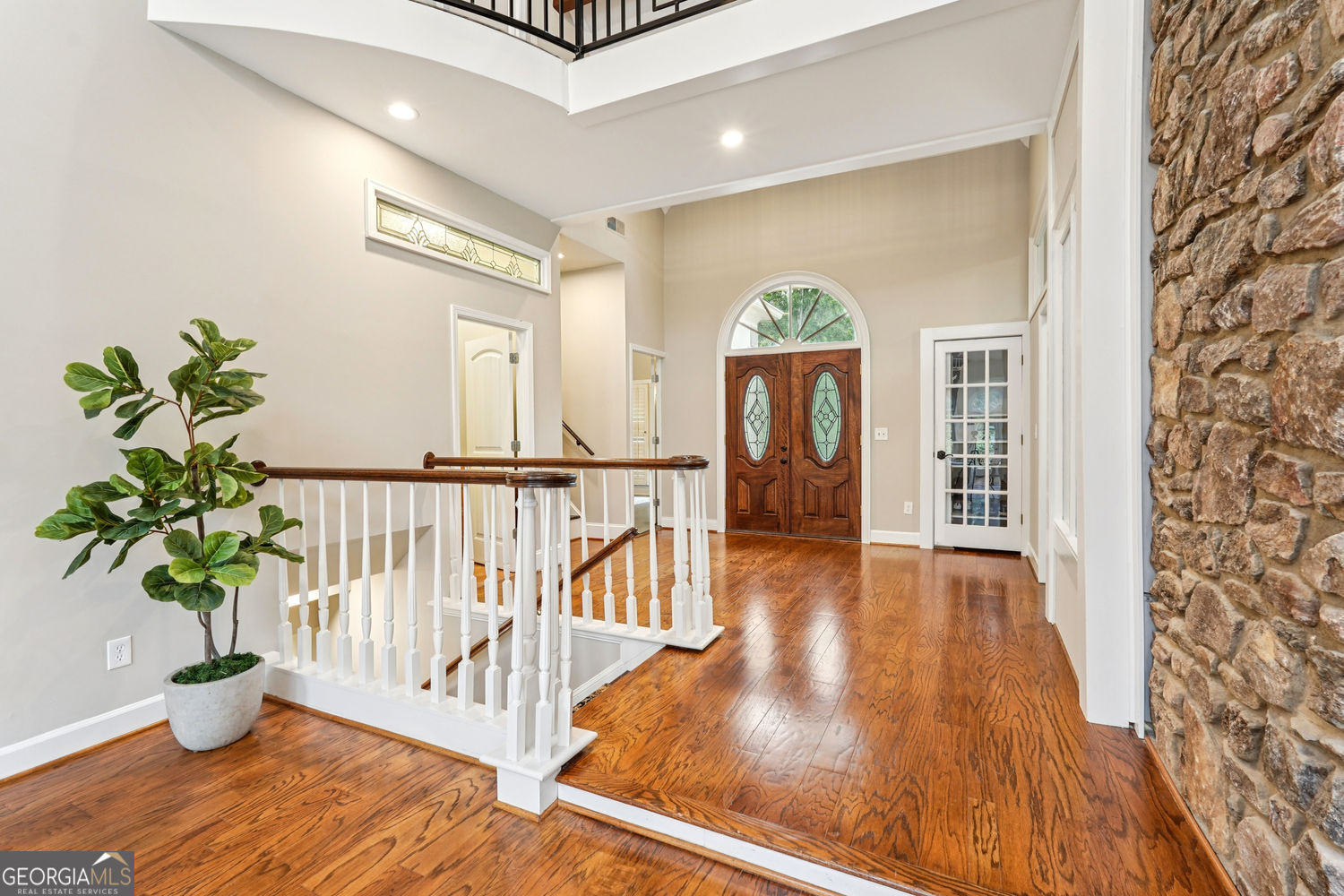 ATLANTA COUNTRY CLUB - Residential