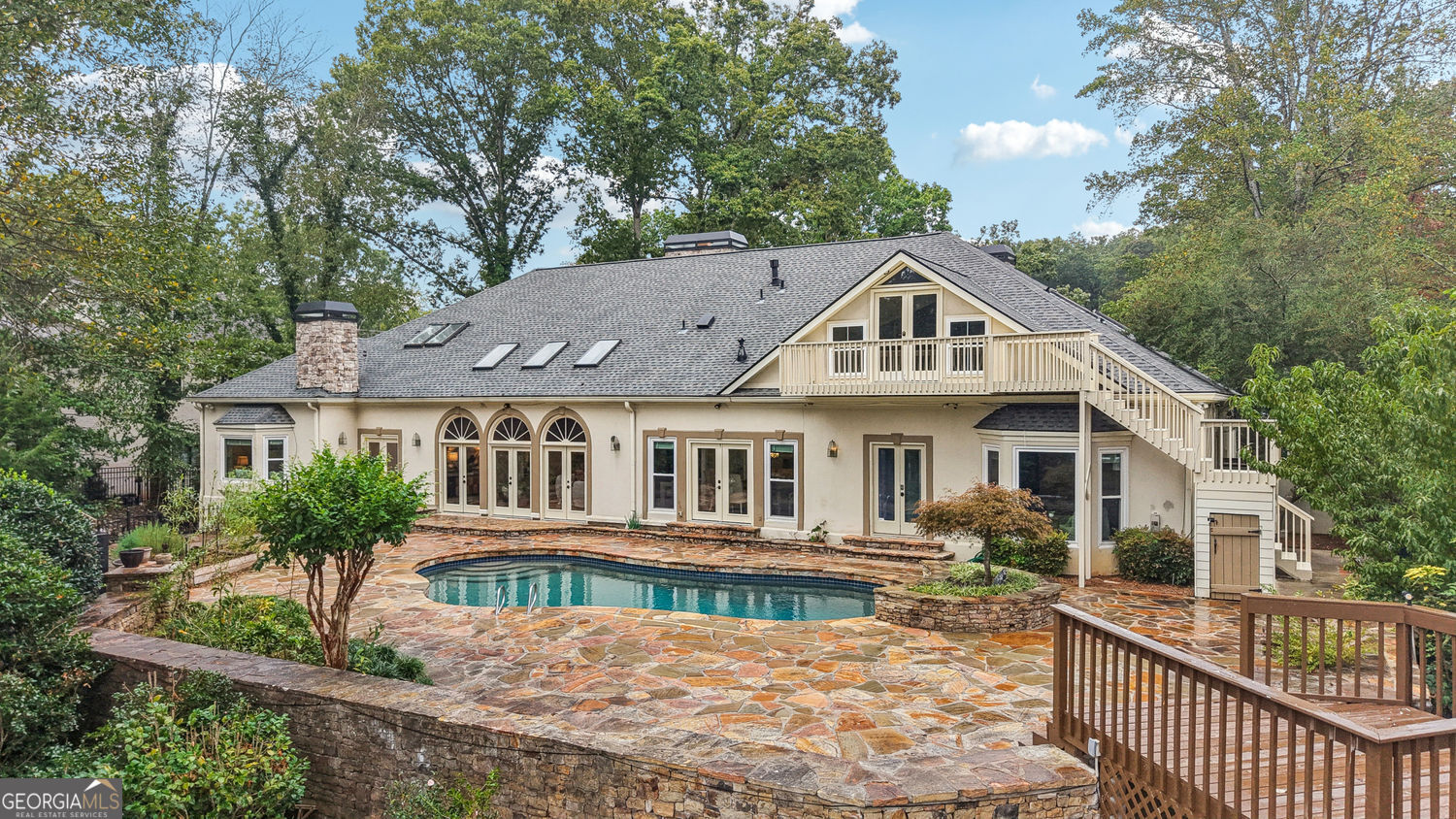 ATLANTA COUNTRY CLUB - Residential
