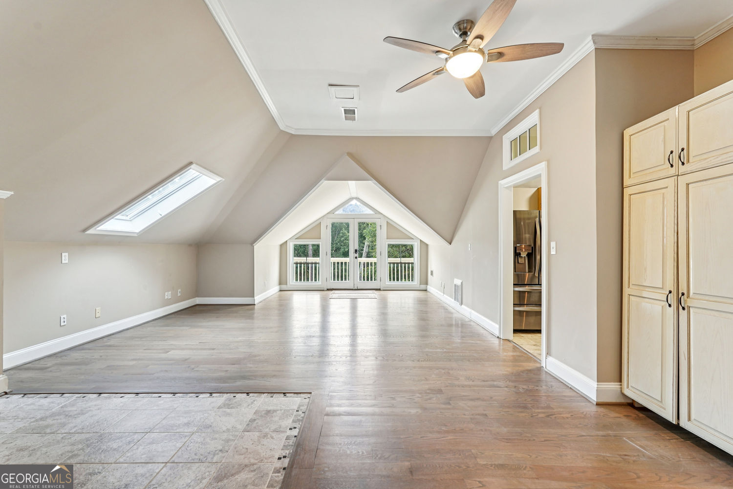ATLANTA COUNTRY CLUB - Residential