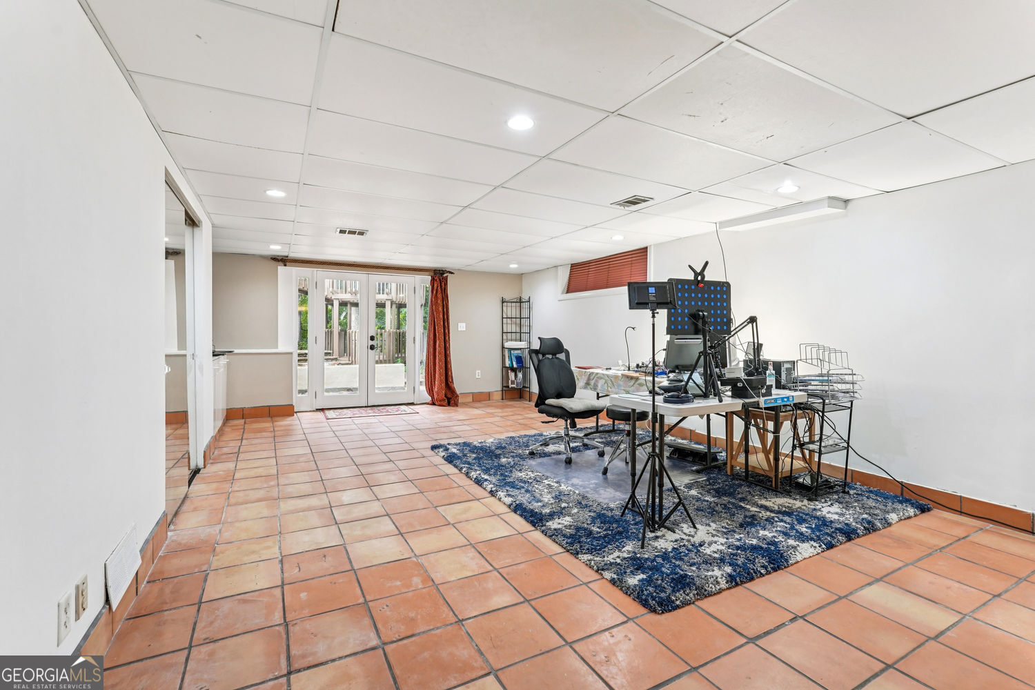 ATLANTA COUNTRY CLUB - Residential