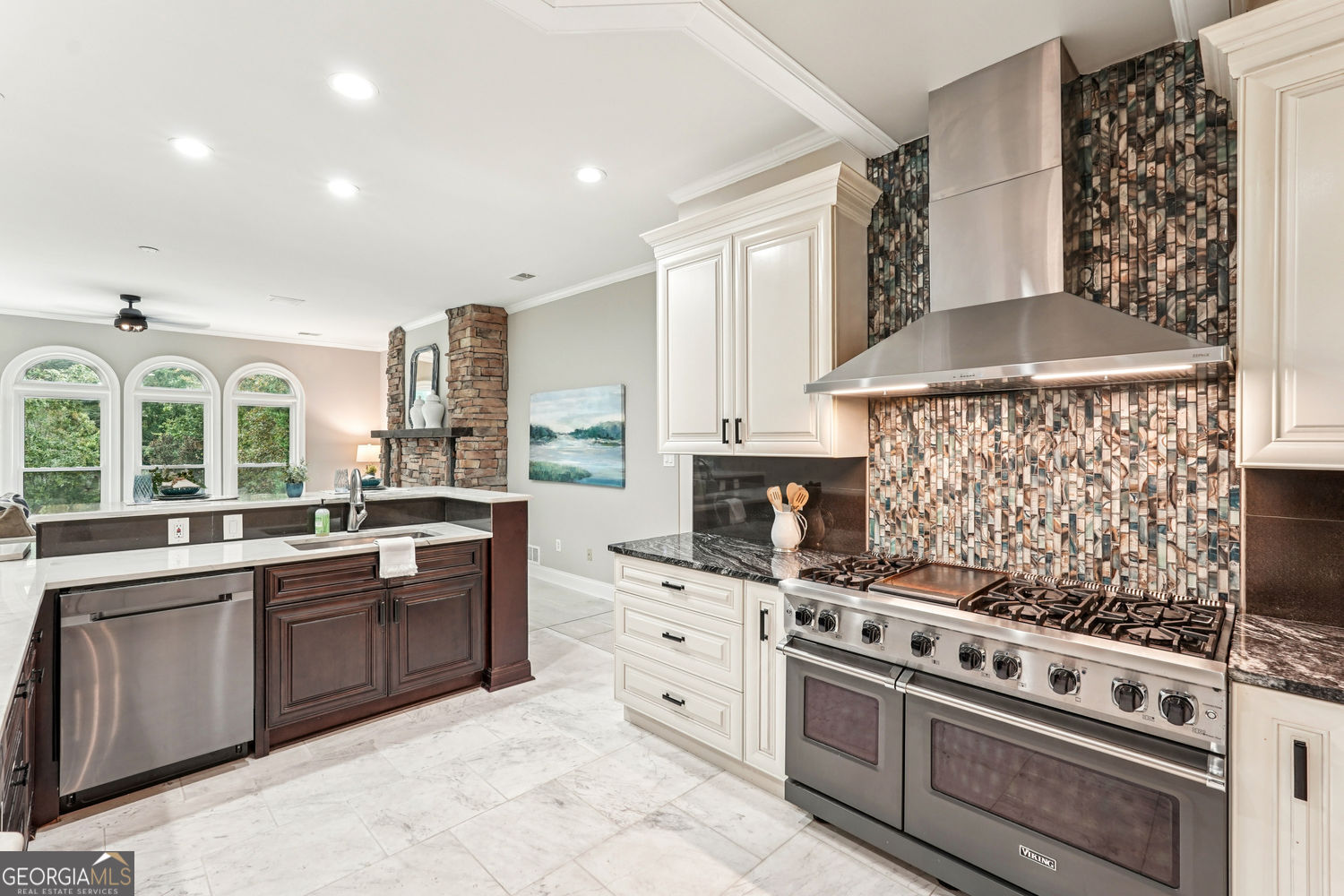 ATLANTA COUNTRY CLUB - Residential
