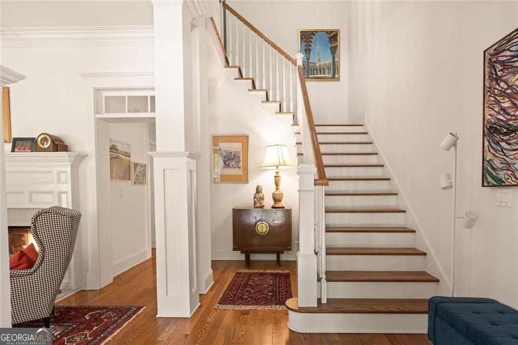 499 Moreland AVE NE I