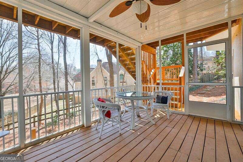 Sentinel Lake - Residential