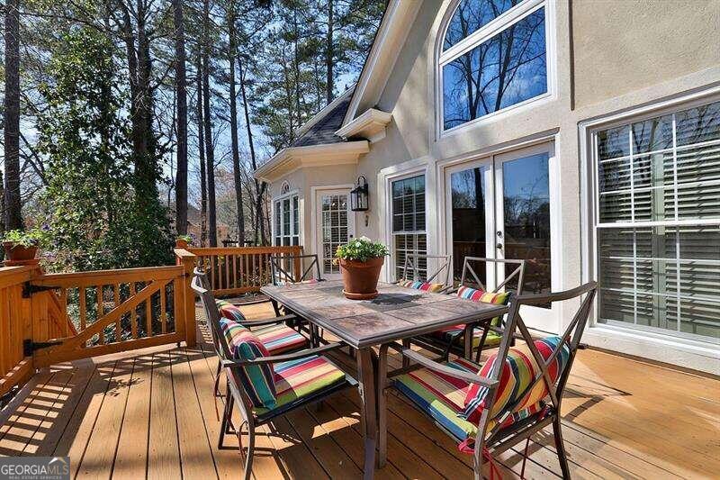 Sentinel Lake - Residential