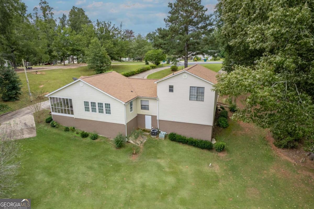 1180 Green Briar DR
