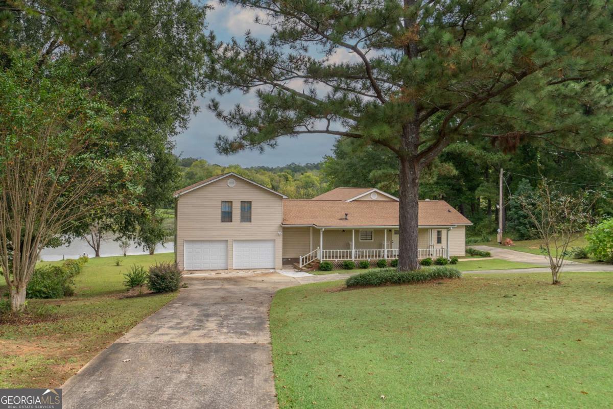 1180 Green Briar DR