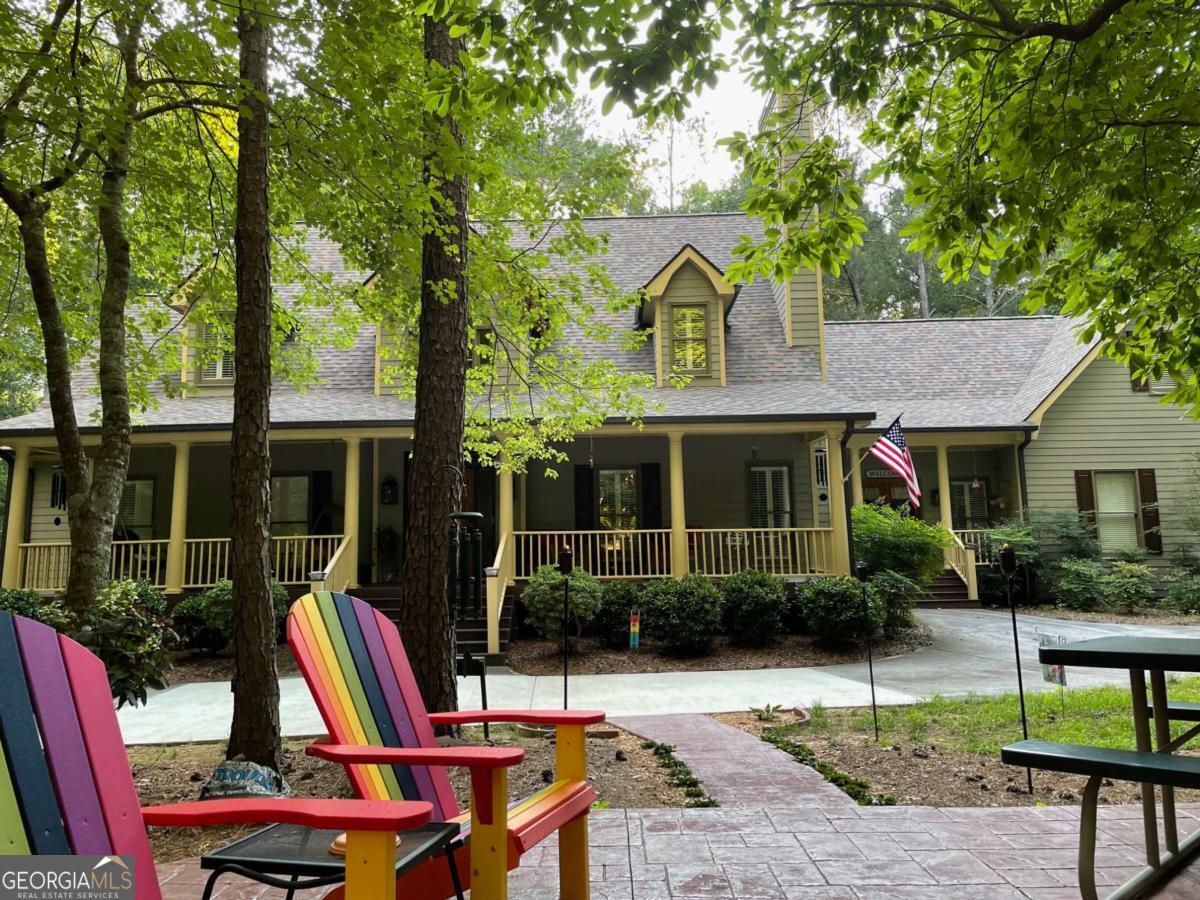 1521 Mcconnell RD