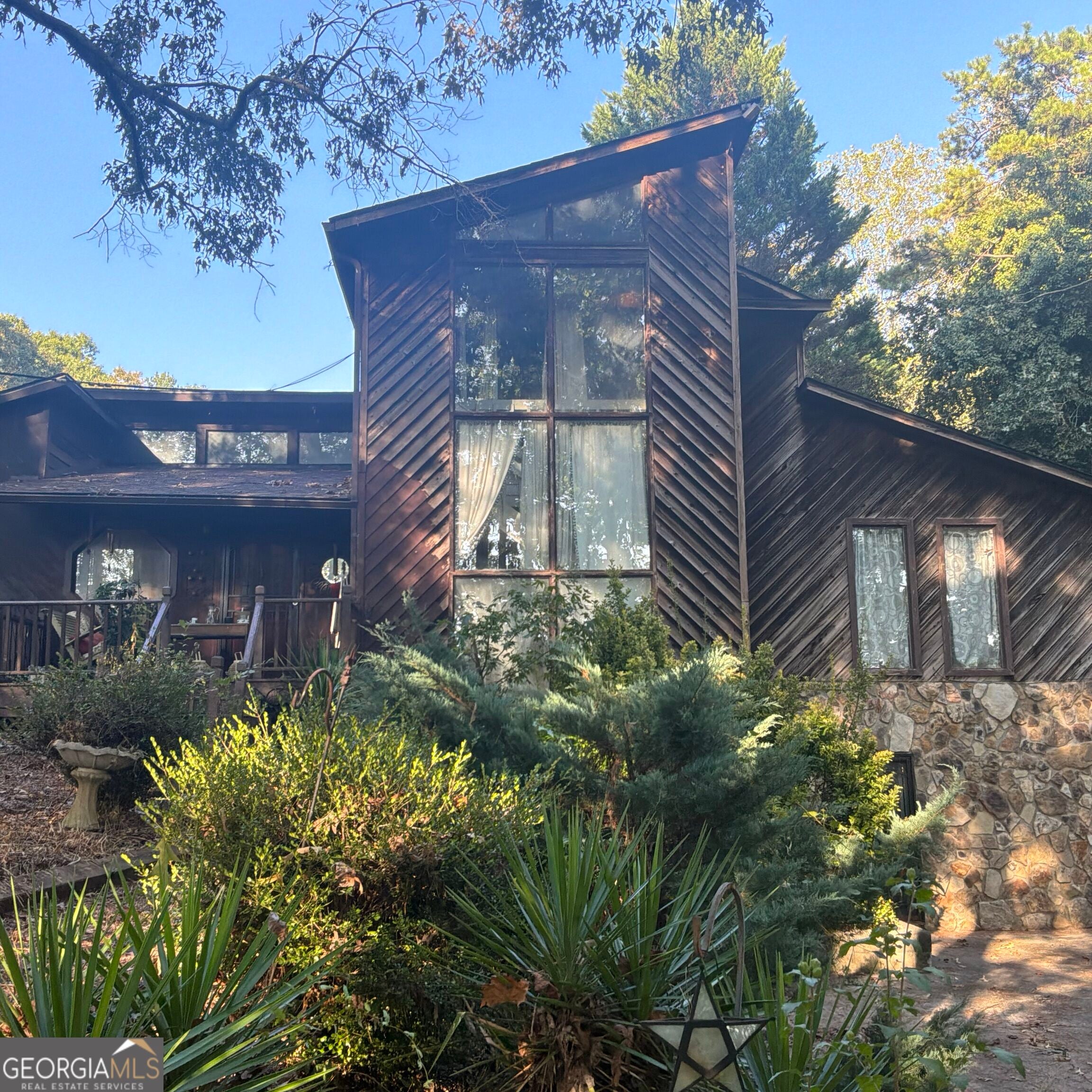198 Evergreen RD