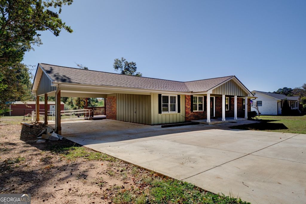 Photo of 2642 High Falls Road, Griffin, GA 30223 (MLS # 10629868)