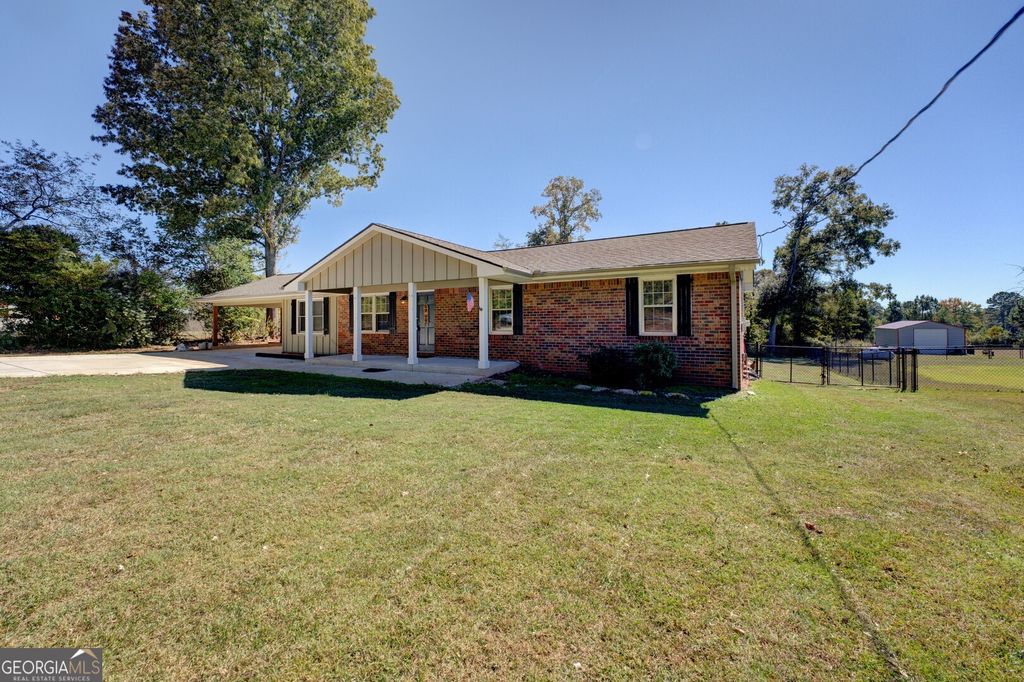 Photo of 2642 High Falls Road, Griffin, GA 30223 (MLS # 10629868)