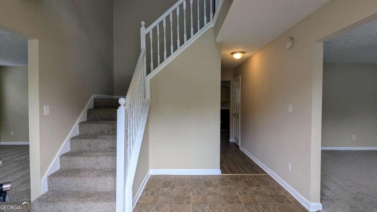 4192 Flakes Mill Manor LN