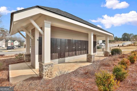 A home in Newnan