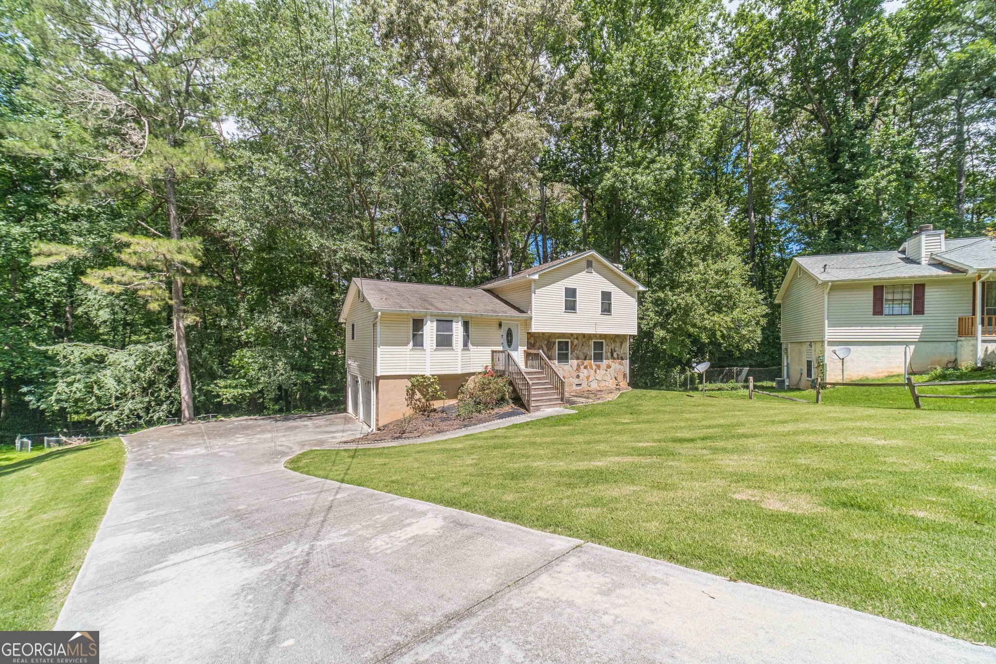 2645 Holly Berry TRL