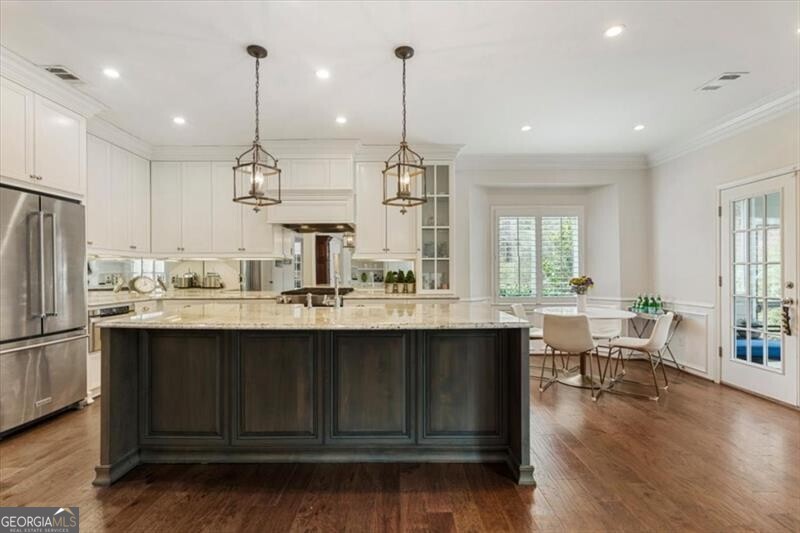 570 Devonshire Farms WAY