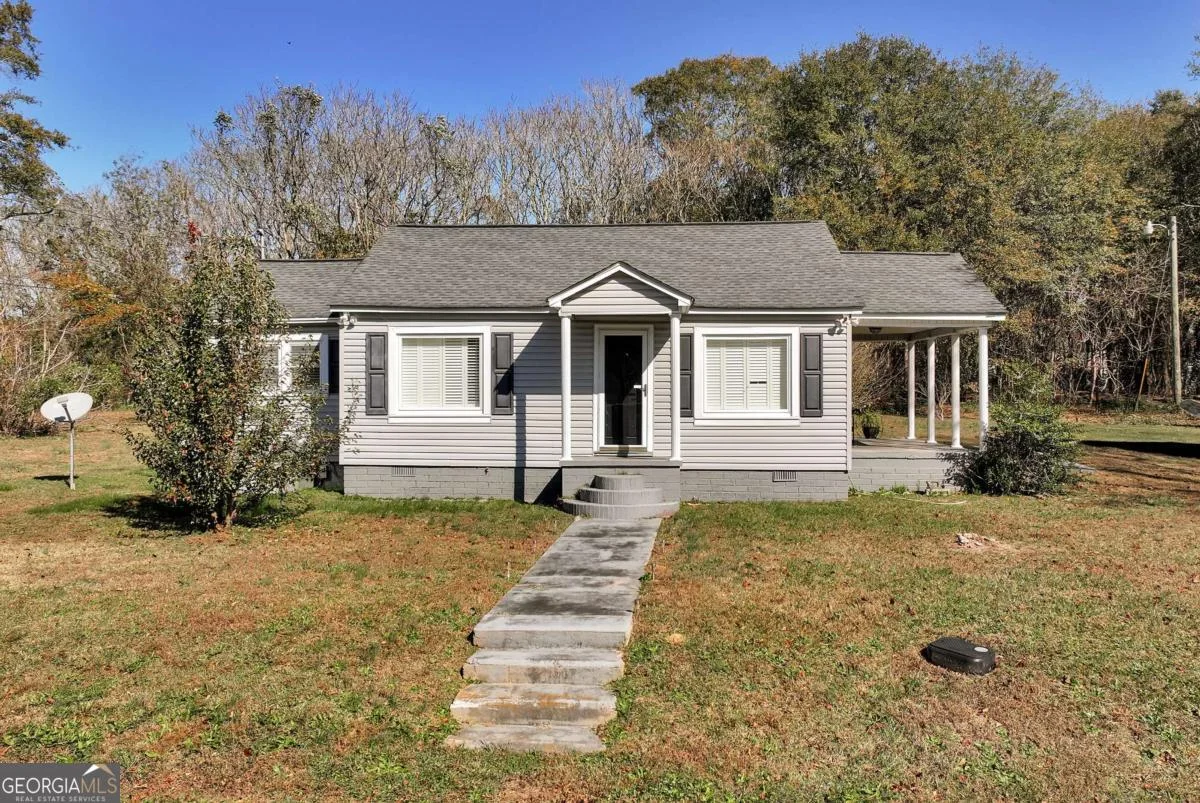 111 College Avenue