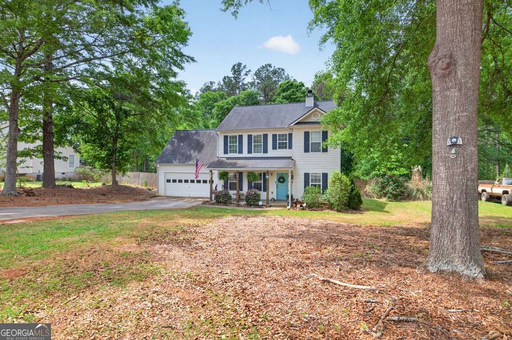 Photo of 1008 Autumn Trace, Monroe, GA 30656 (MLS # 10737200)